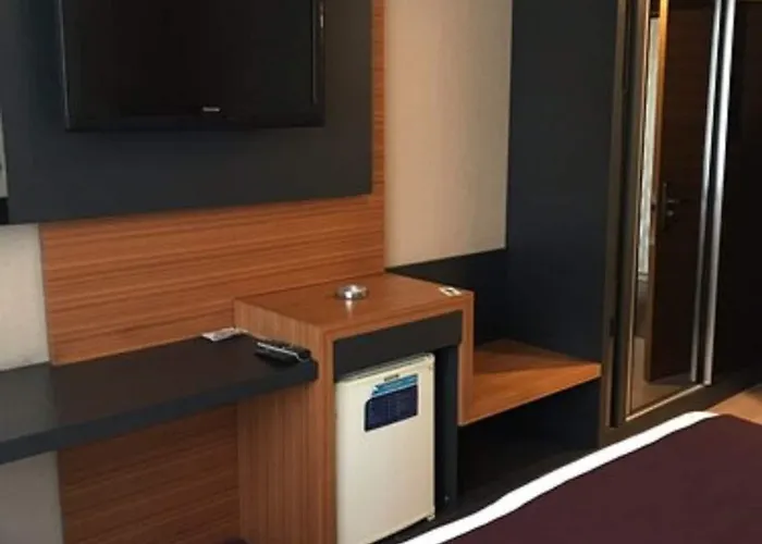 阿迪怒格鲁酒店