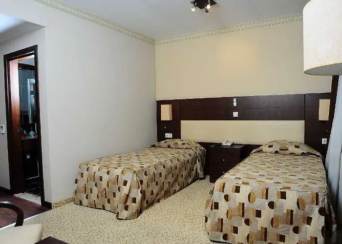 阿迪怒格鲁酒店